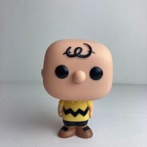 Funko Pop Peanuts Charlie Brown 48
